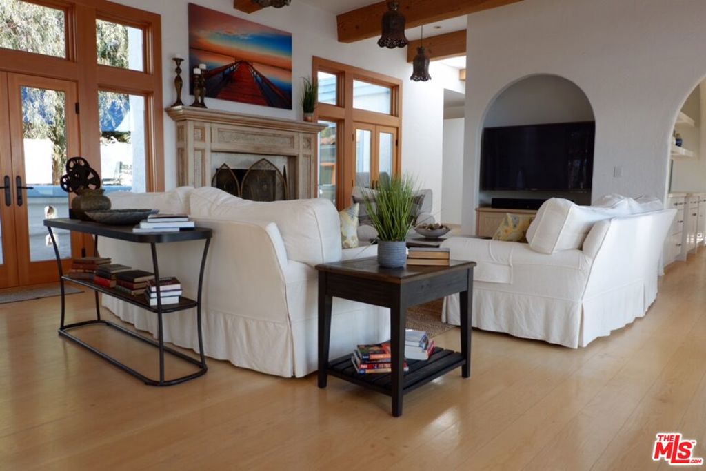 31663 Broad Beach Road Property Photo 5