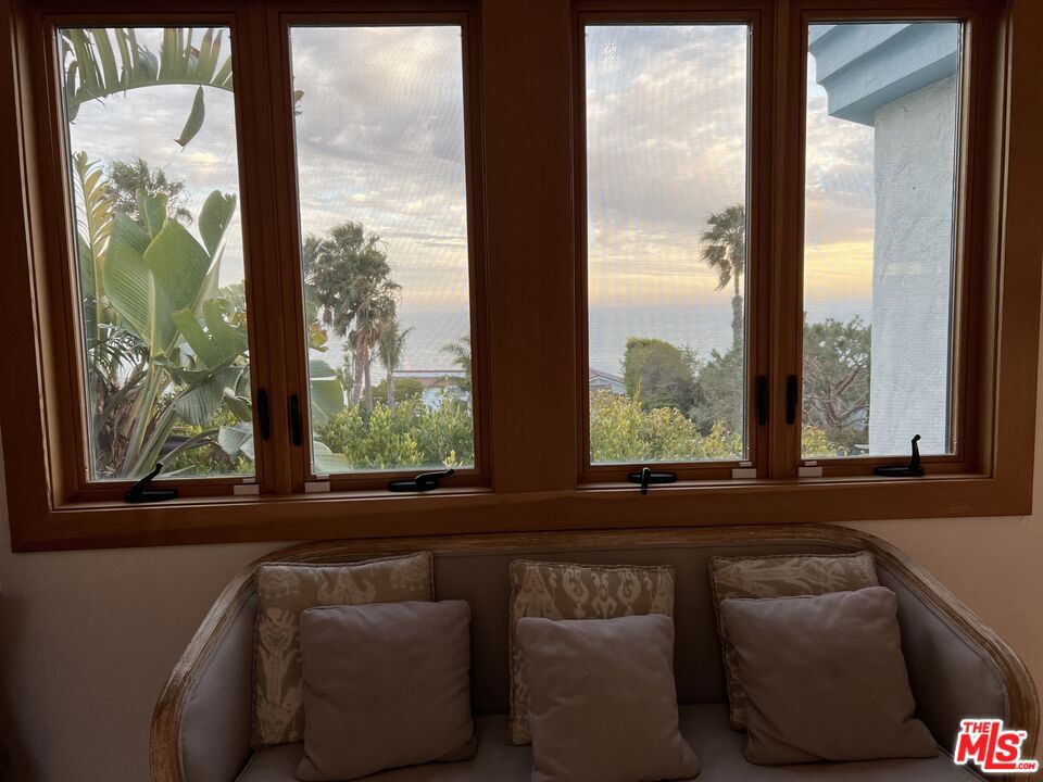 31663 Broad Beach Road Property Photo 25