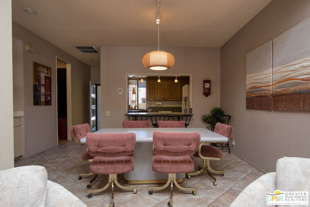1455 E Amado Road Property Photo 8