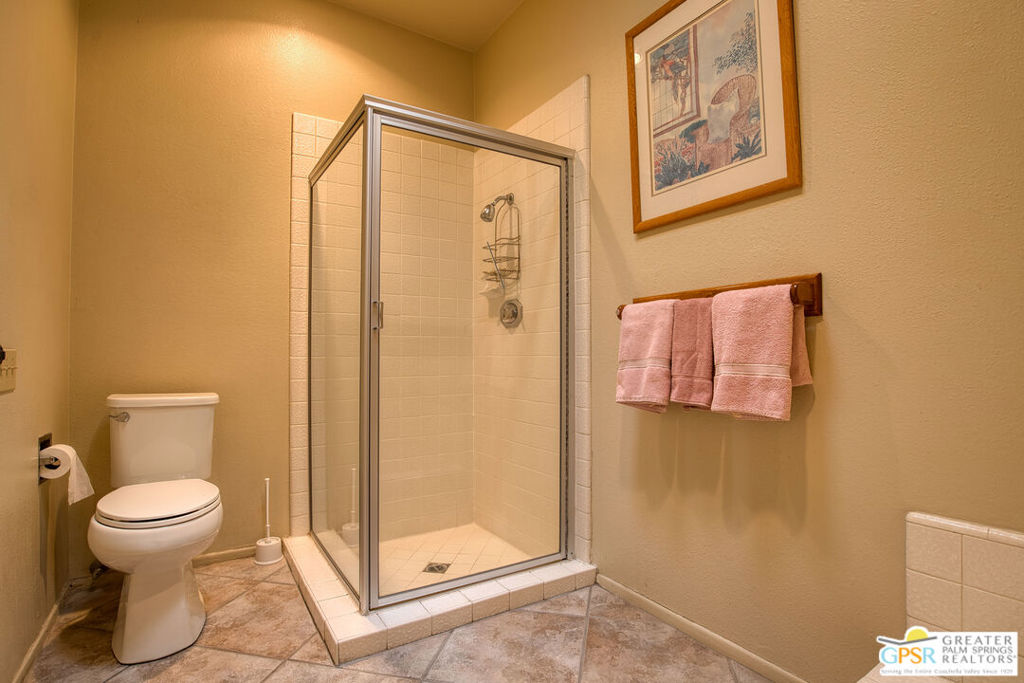 1455 E Amado Road Property Photo 11