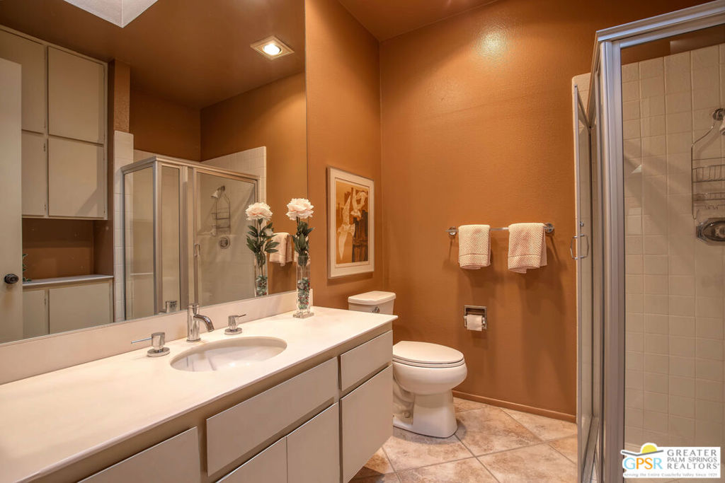 1455 E Amado Road Property Photo 14