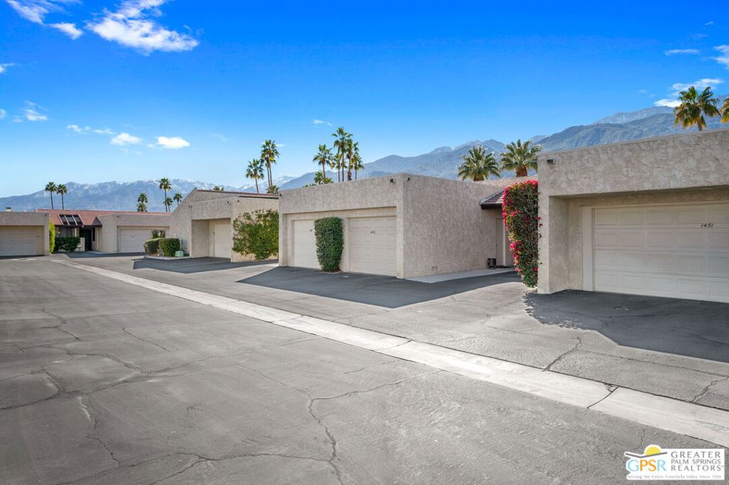 1455 E Amado Road Property Photo 25