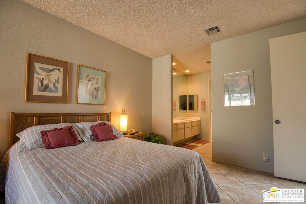 1455 E Amado Road Property Photo 27