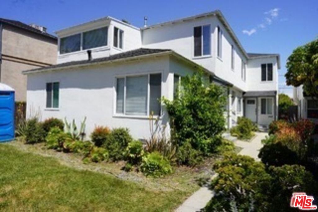 1208 S Cochran Avenue Property Photo