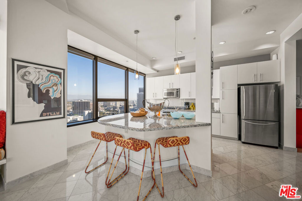1100 Wilshire Boulevard 2902 Property Photo 9