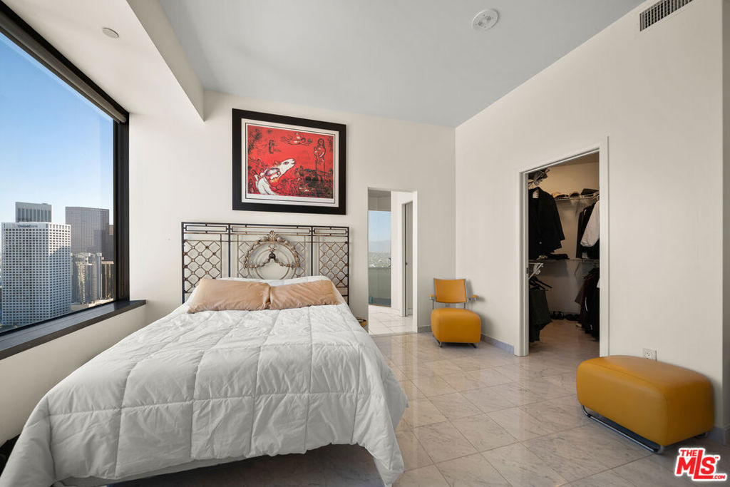 1100 Wilshire Boulevard 2902 Property Photo 17