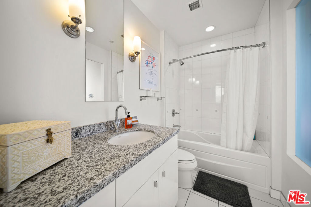 1100 Wilshire Boulevard 2902 Property Photo 26