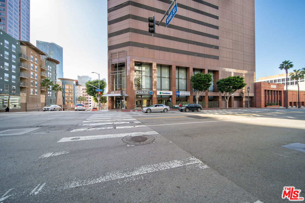 1100 Wilshire Boulevard 2902 Property Photo 34