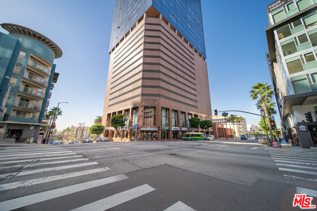 1100 Wilshire Boulevard 2902 Property Photo 35