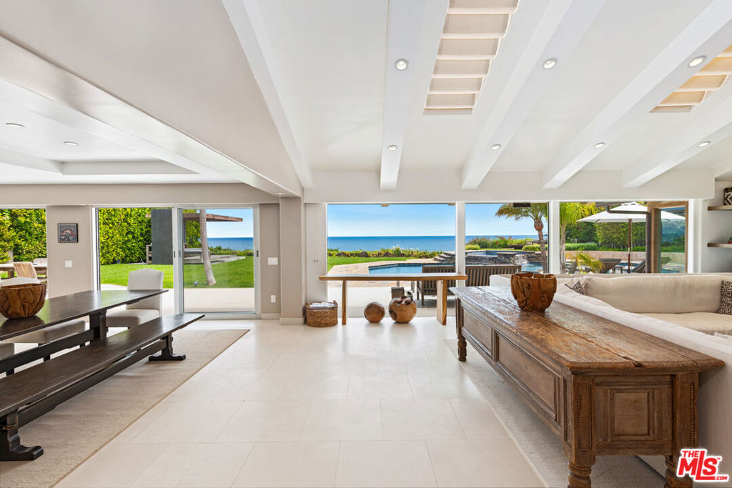 29020 Cliffside Drive Property Photo 8