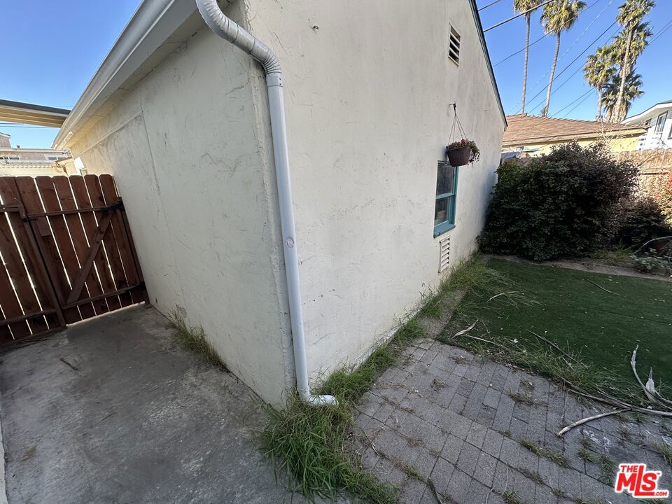 214 Avenida Aragon Property Photo 12