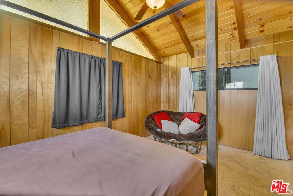 898 A Lane Property Photo 7