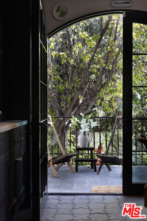 7929 Hollywood Boulevard Property Photo 14