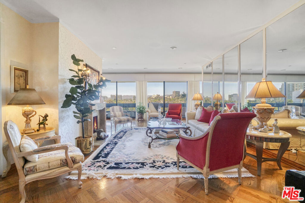 10551 Wilshire Boulevard 902 Property Photo 5
