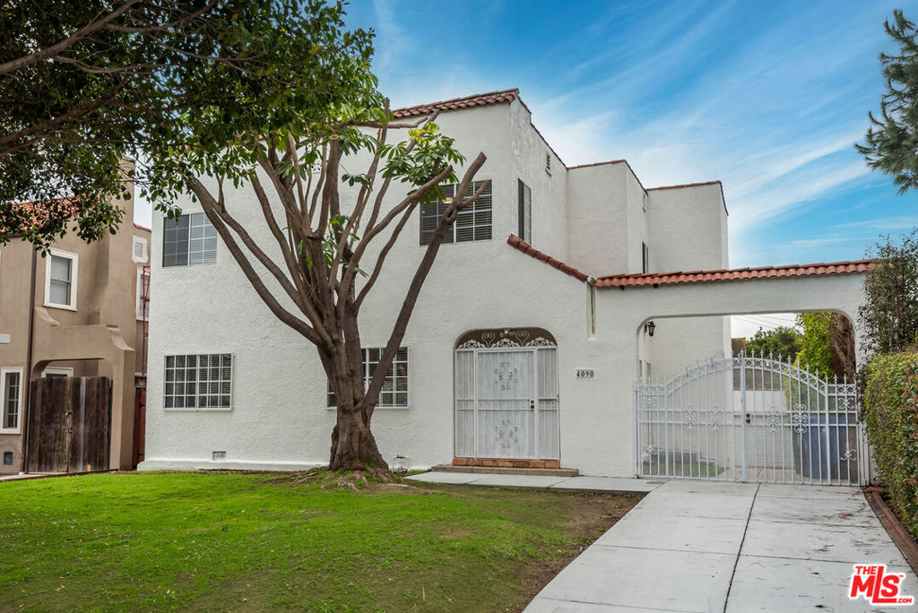 4090 Leeward Avenue Property Photo 1