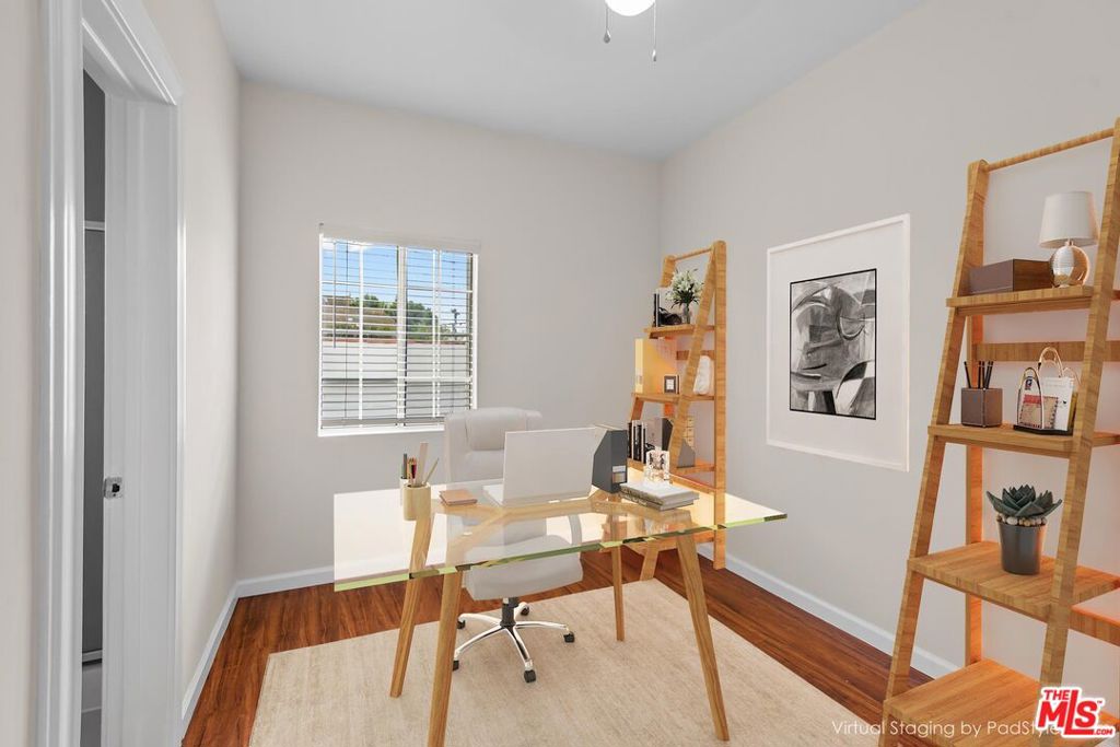 4090 Leeward Avenue Property Photo 9