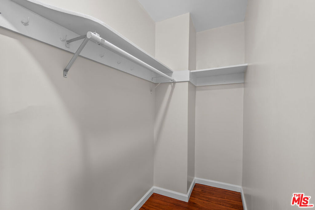 4090 Leeward Avenue Property Photo 35