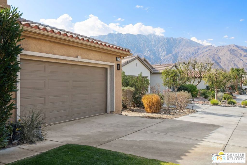 1239 Cassia Trail Property Photo 2