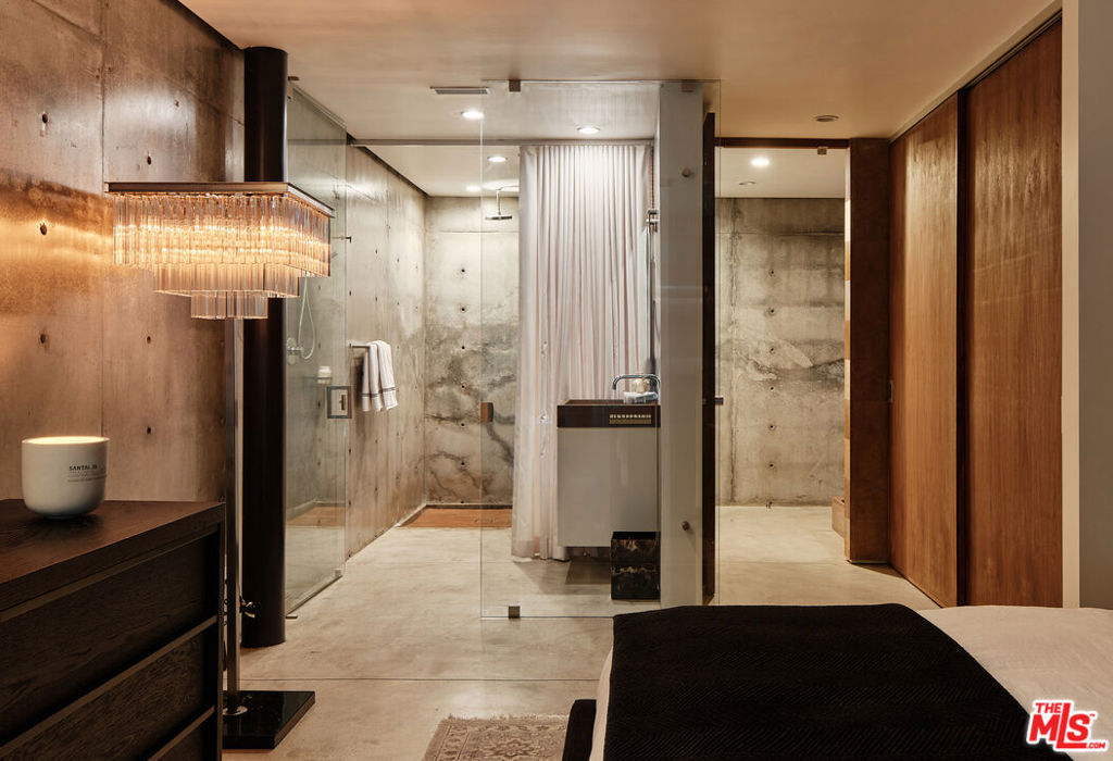 10062 Westwanda Drive Property Photo 16