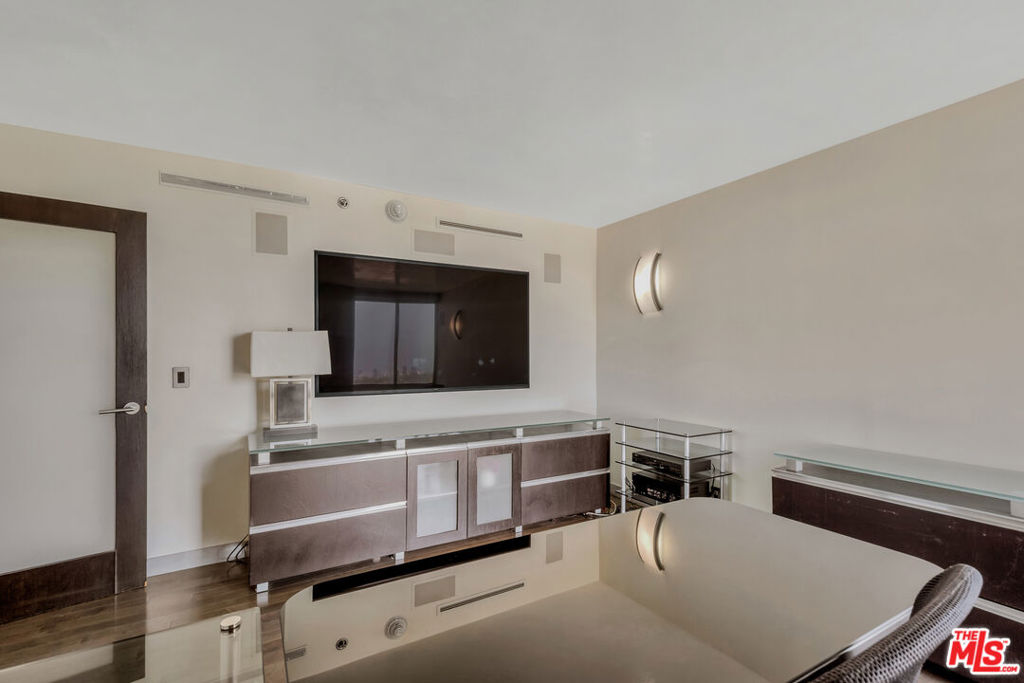 201 Ocean Avenue 1709b Property Photo 23