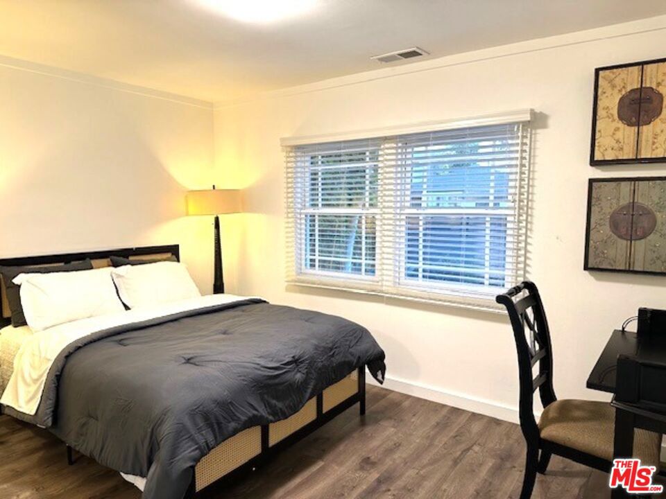 2429 Mckinley Avenue Property Photo 6