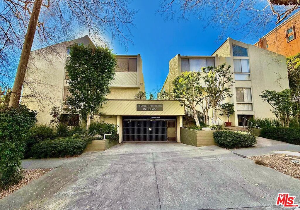 1825 Thayer Avenue Property Photo 1