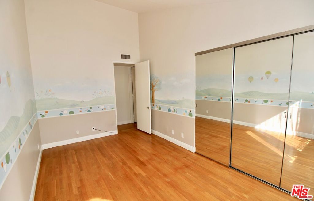 1825 Thayer Avenue Property Photo 21