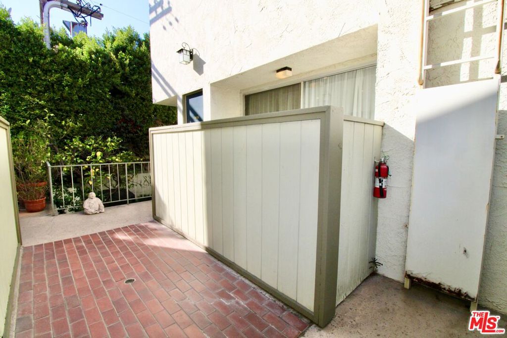 1825 Thayer Avenue Property Photo 38