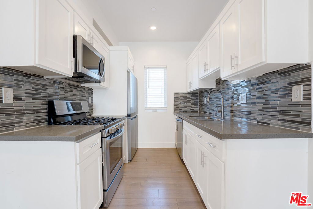 146 Rosemont Avenue Property Photo 4