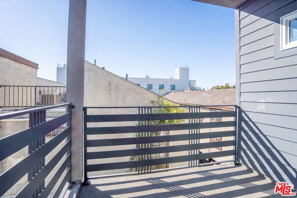 146 Rosemont Avenue Property Photo 8