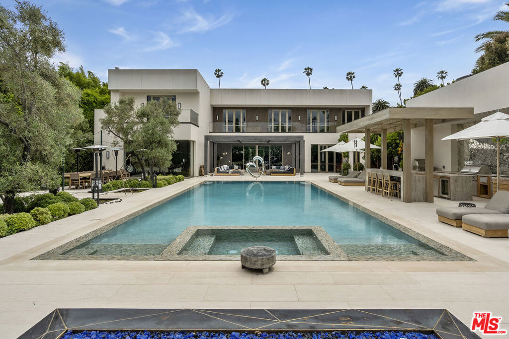 616 N Beverly Drive Property Photo