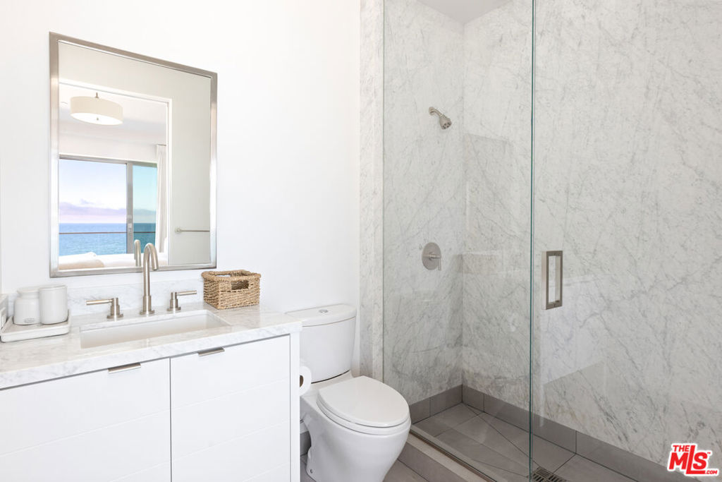 23956 Malibu Road Property Photo 15
