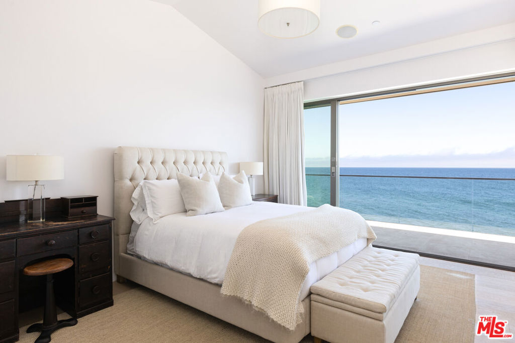 23956 Malibu Road Property Photo 16