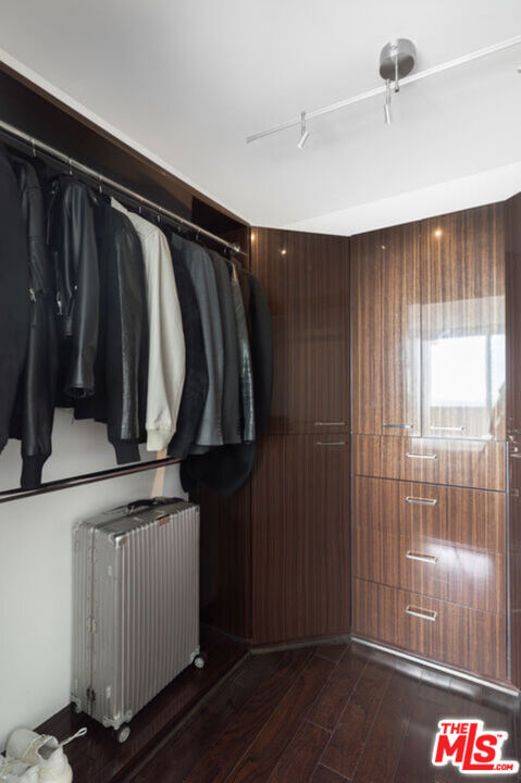 8787 Shoreham Drive 510 Property Photo 9