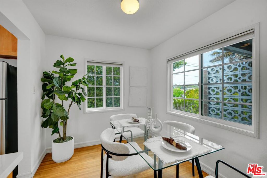 828 Hill Street Property Photo 18