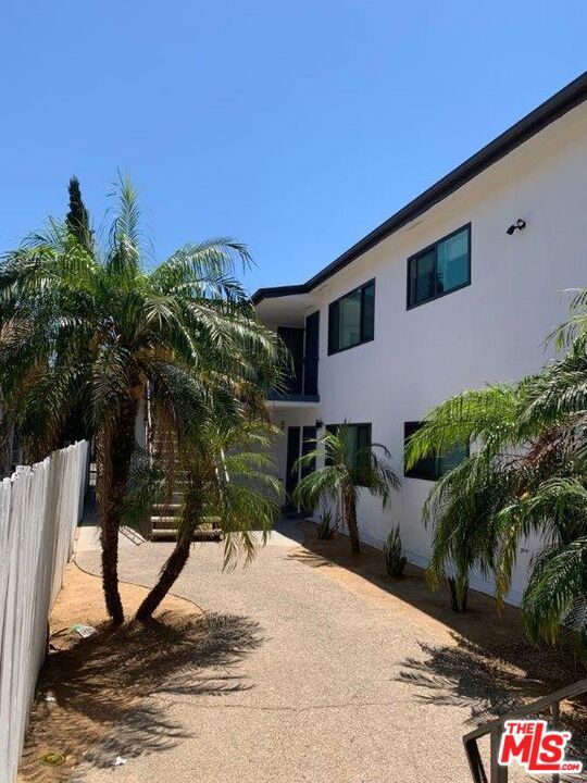 1335 Stanley Avenue Property Photo 8