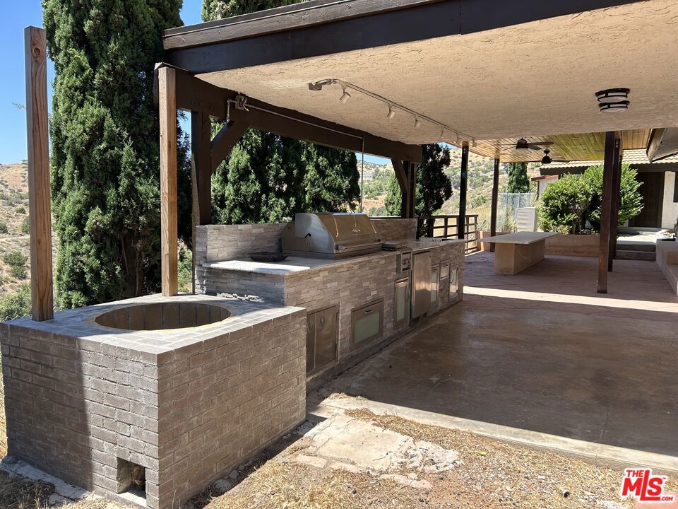 9333 Escondido Canyon Road Property Photo 17