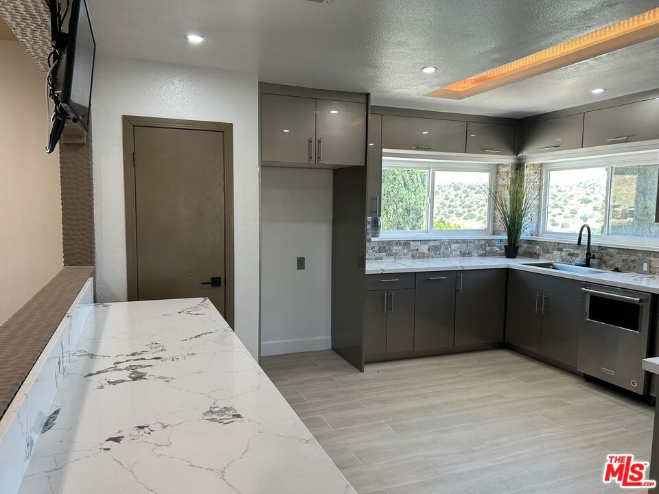 9333 Escondido Canyon Road Property Photo 31