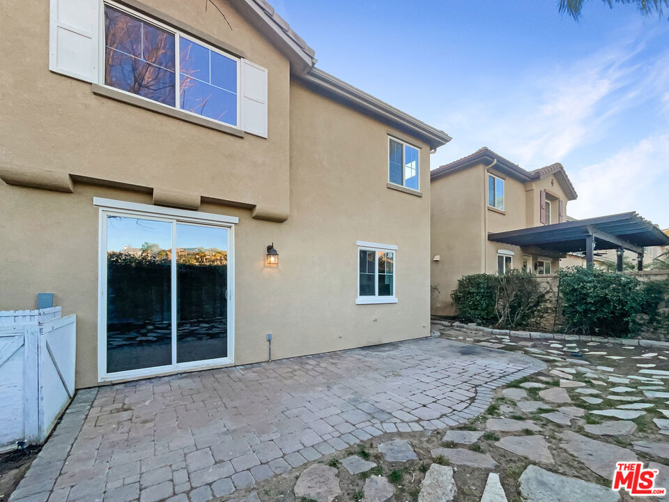 24043 Tango Drive Property Photo 8