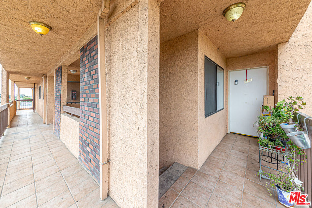 339 Irving Avenue Property Photo 16