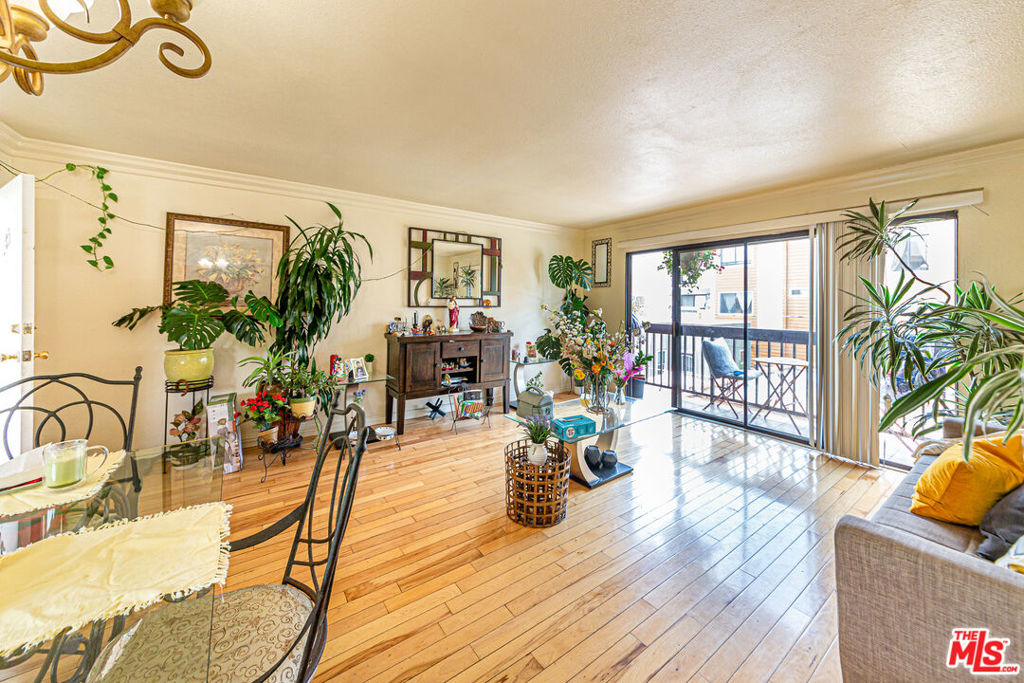 339 Irving Avenue Property Photo 19