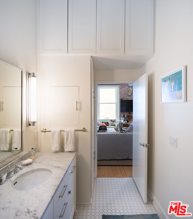 253 S Broadway 502 Property Photo 13