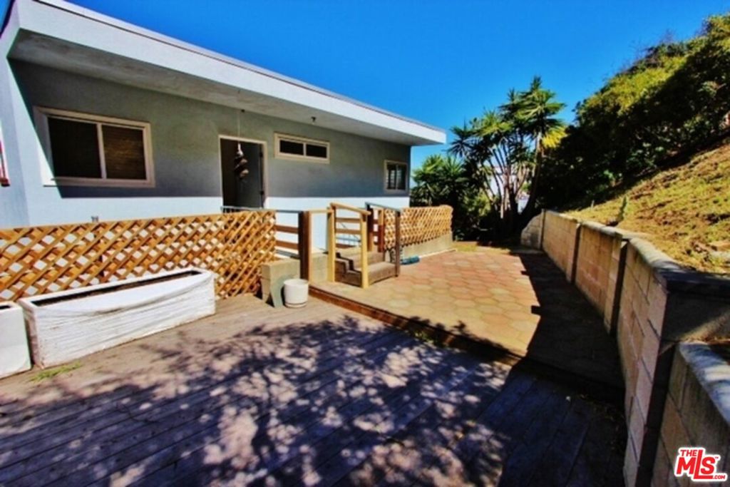 372 Pershing Drive Property Photo 17