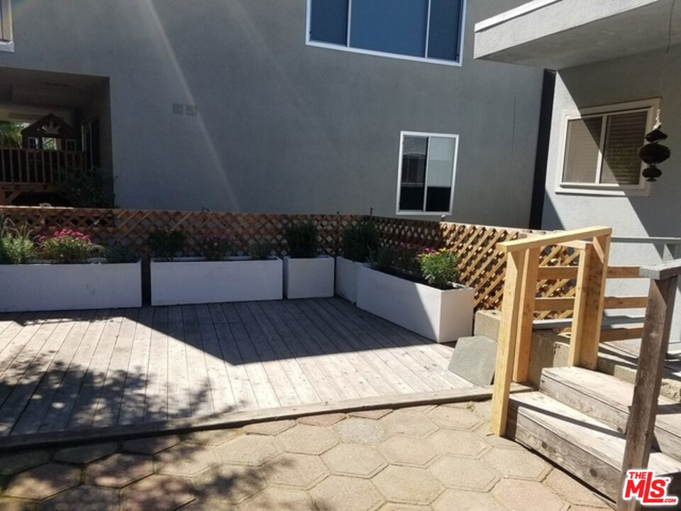 372 Pershing Drive Property Photo 18