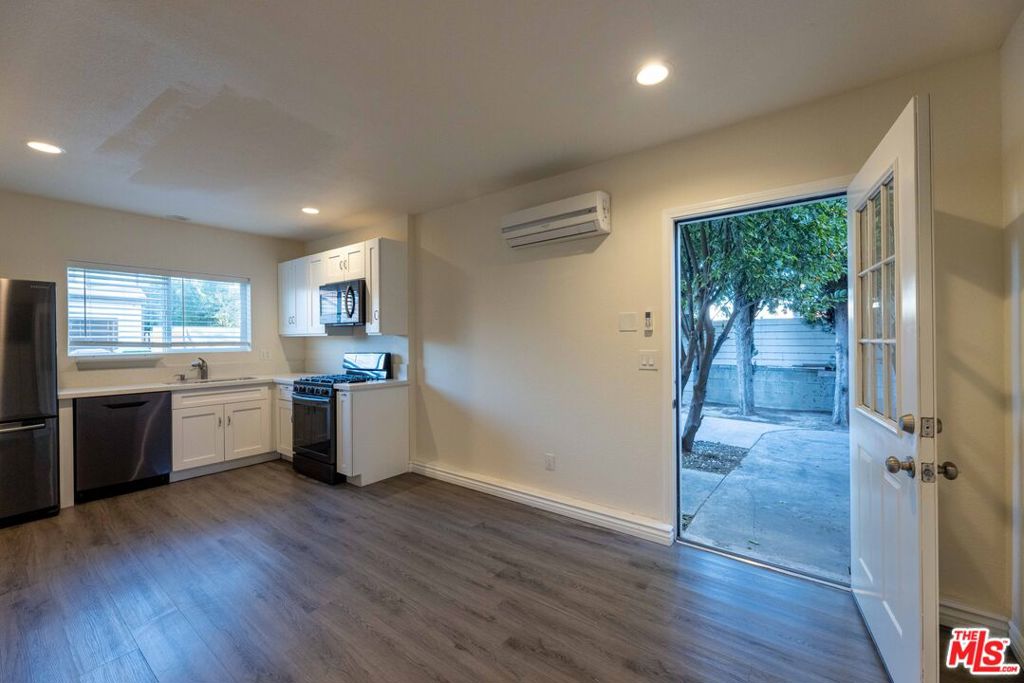 20104 Baltar Street Property Photo 2