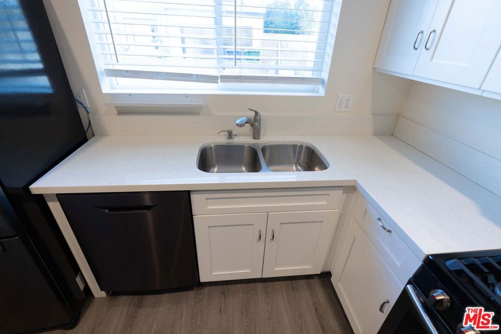 20104 Baltar Street Property Photo 7