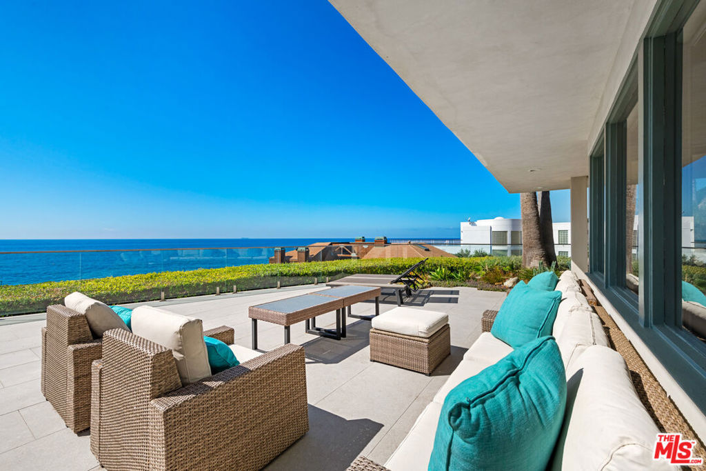 32054 Pacific Coast Highway Property Photo 2