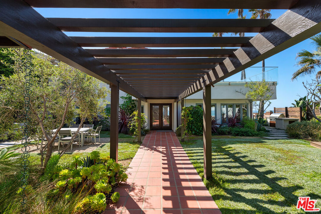 32054 Pacific Coast Highway Property Photo 3