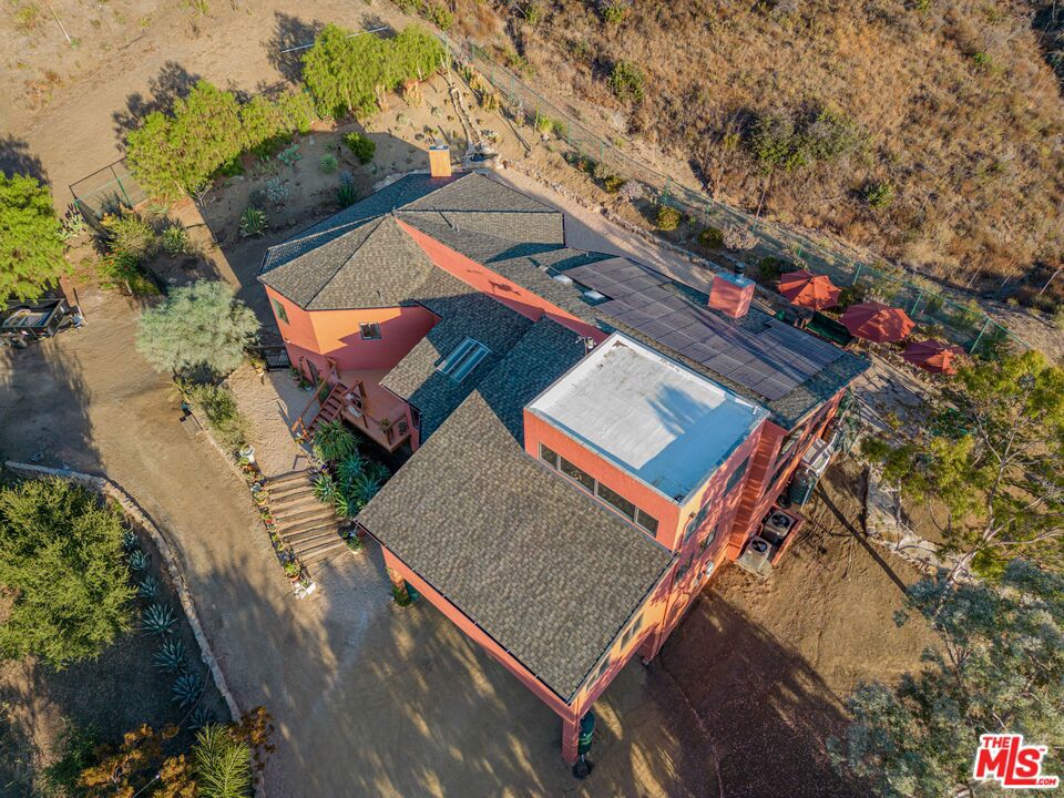 34136 Mulholland Highway Property Photo 7