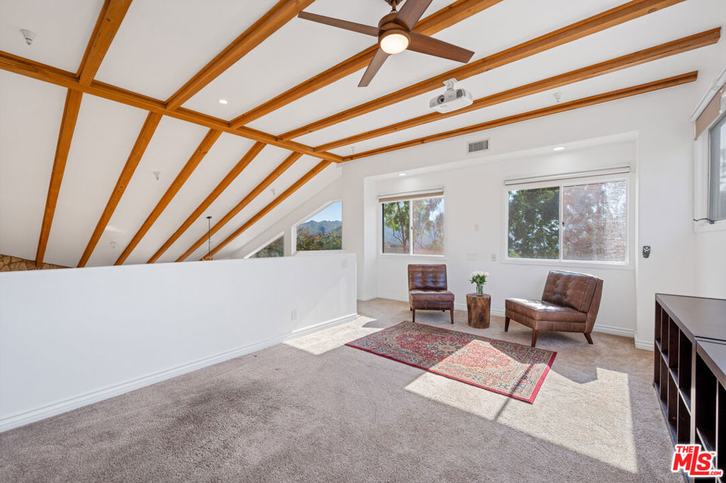 34136 Mulholland Highway Property Photo 33